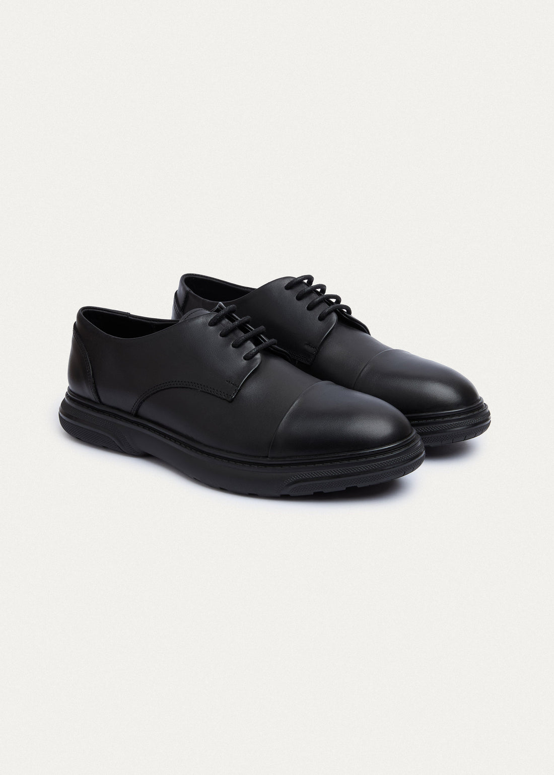 Classic lace-up crafted at the ACH factory, Cairo