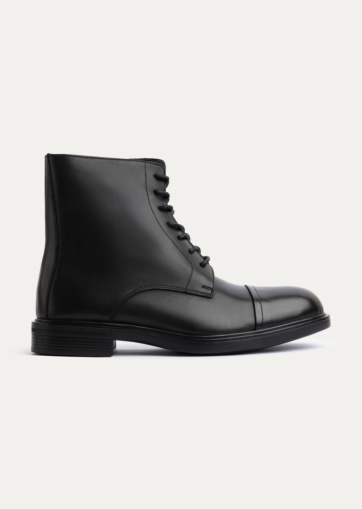 Classic Oxford Boot — Black