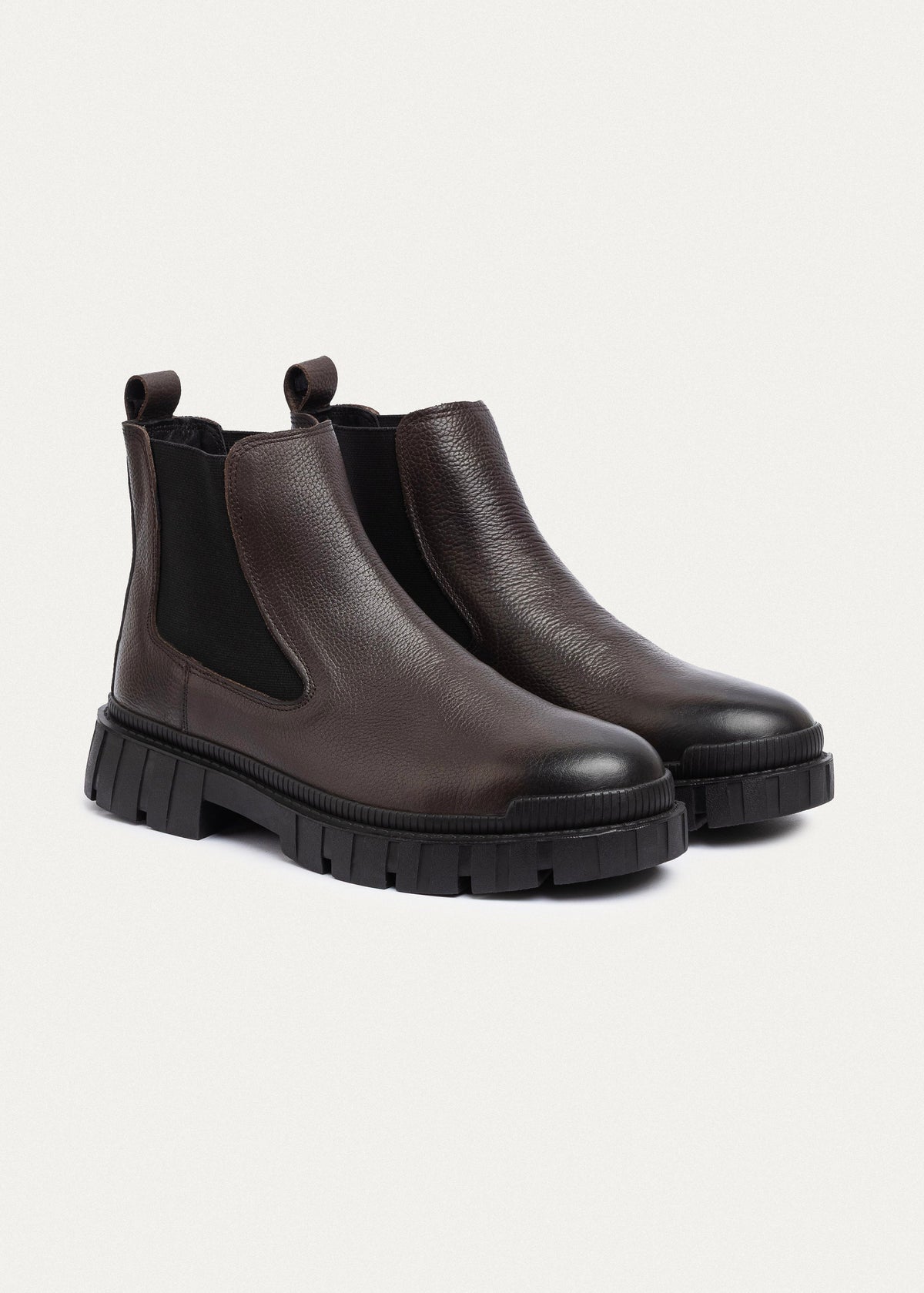 Leather Chelsea Boot III — Brown