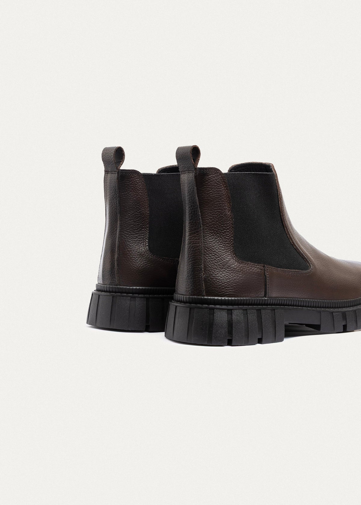 Leather Chelsea Boot III — Brown