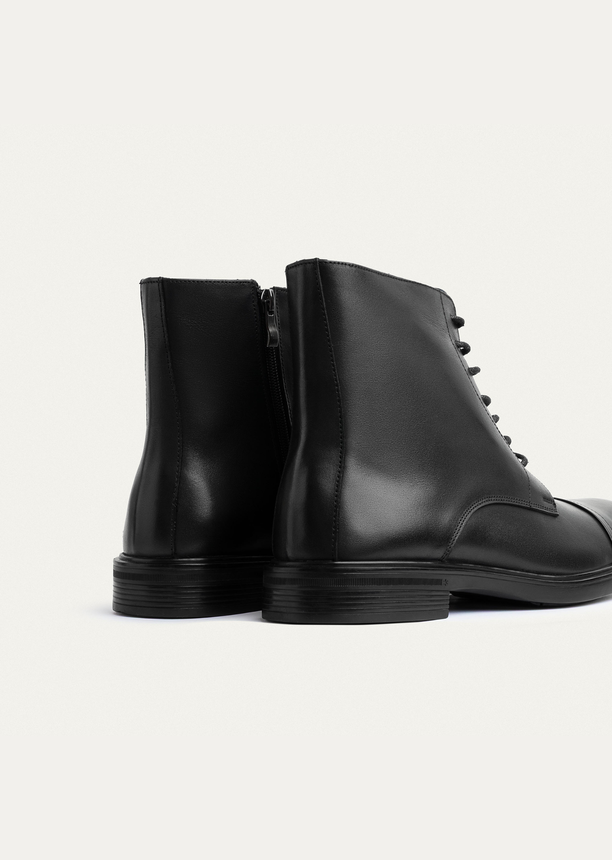 Classic Oxford Boot — Black
