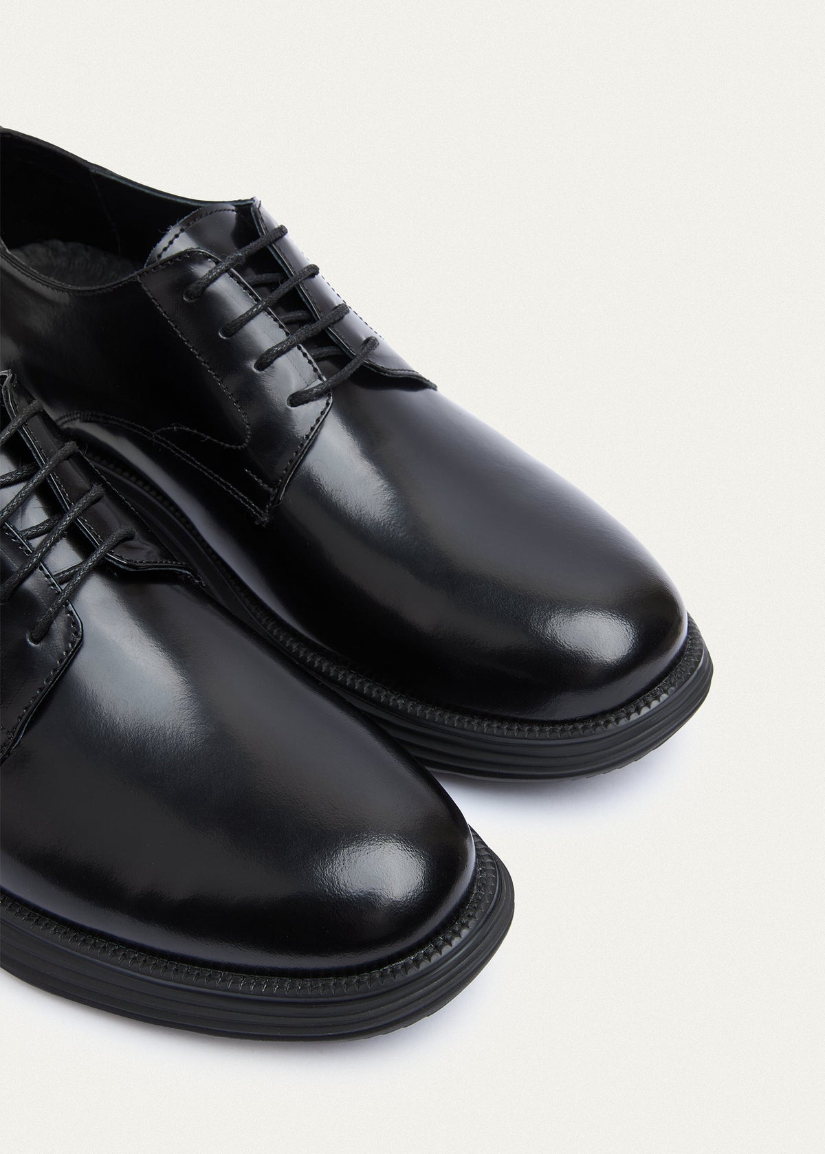 Plain-Toe Patent Lace-Up — Black