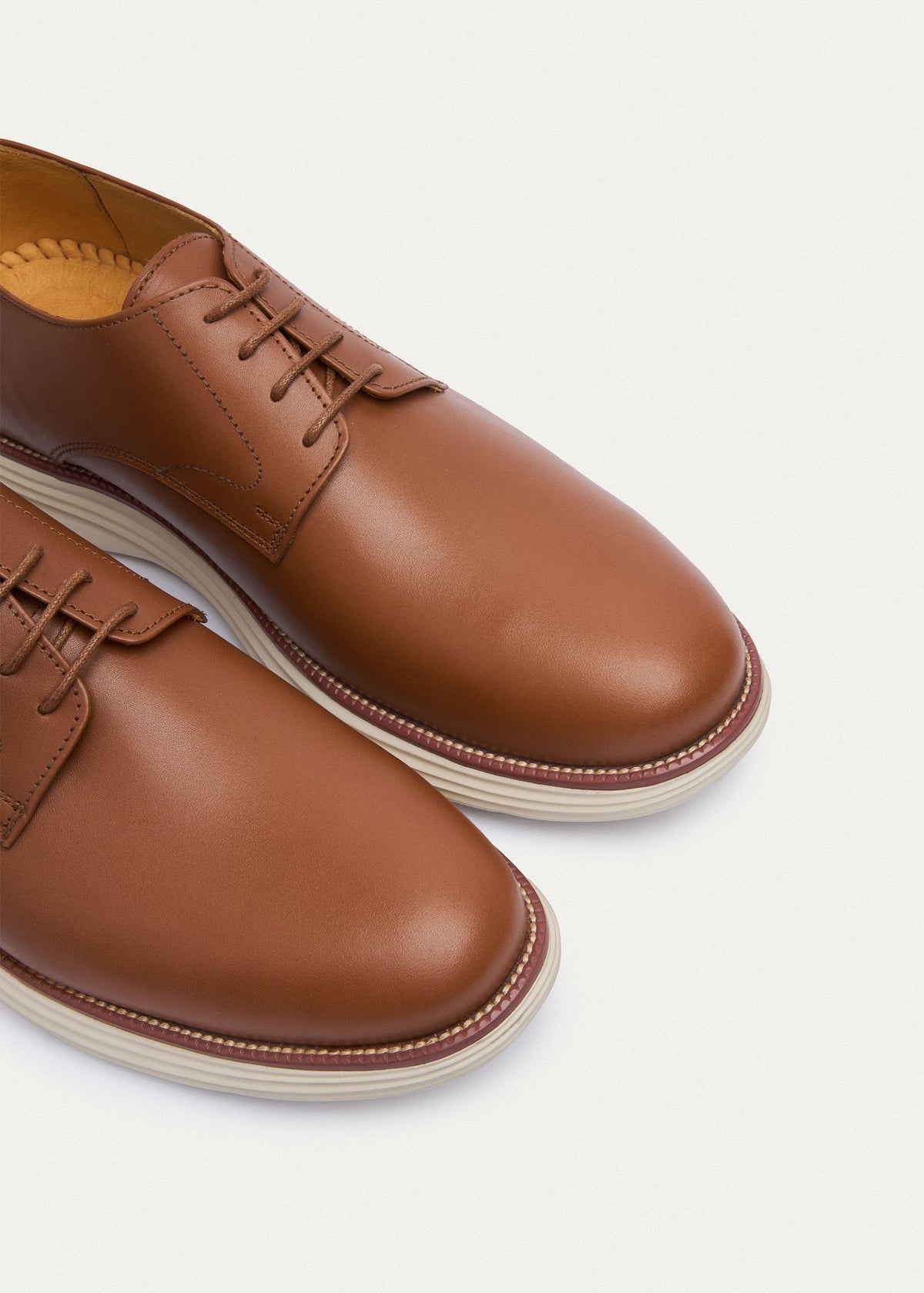Plain-Toe Leather Lace-Up — Camel