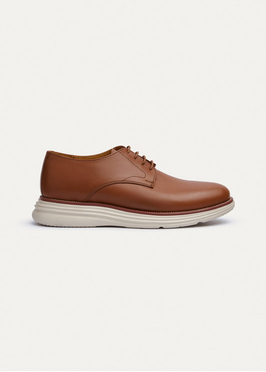 Plain-Toe Leather Lace-Up — Camel