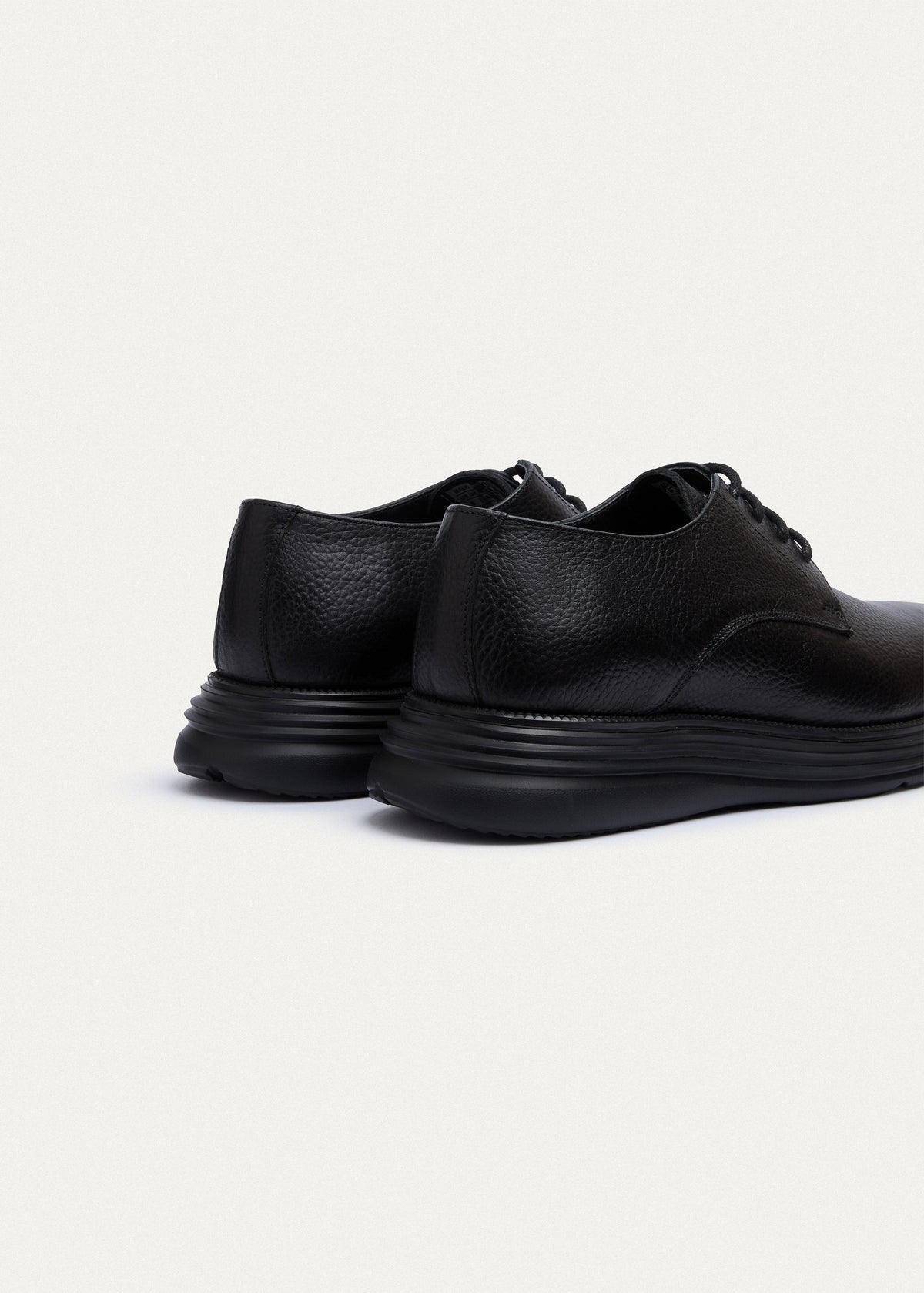 Plain-Toe Leather Lace-Up — Black