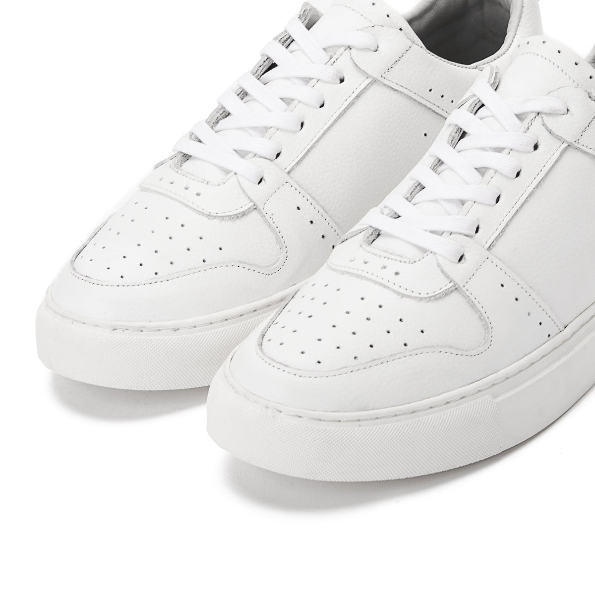 Laces Flat Sneakers — White