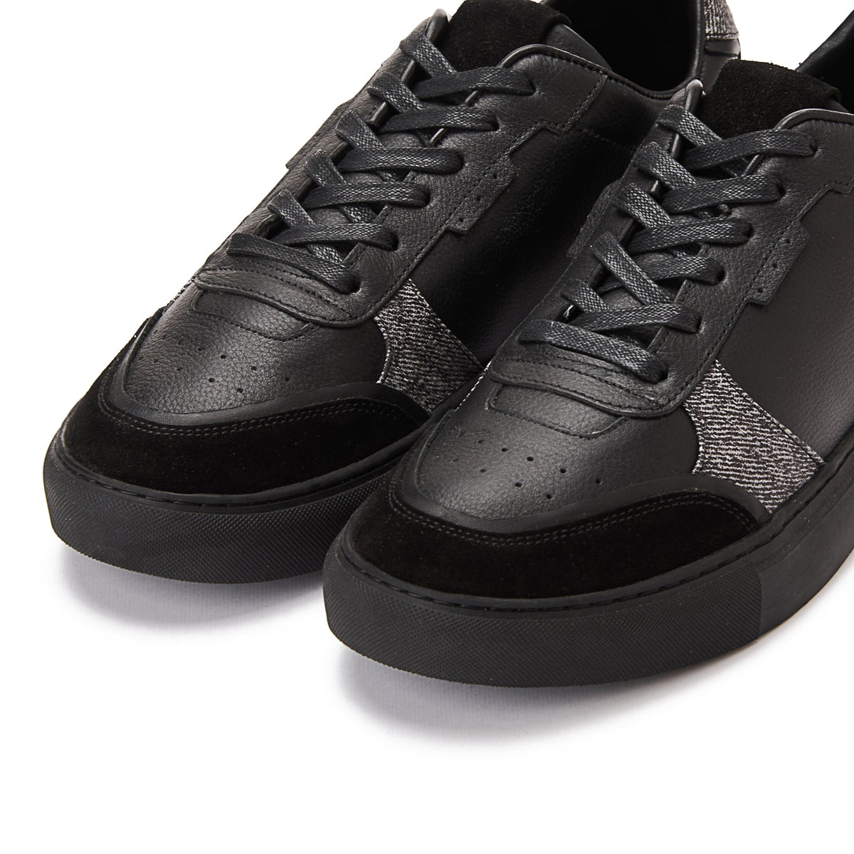 Clean Leather Sneaker — Black