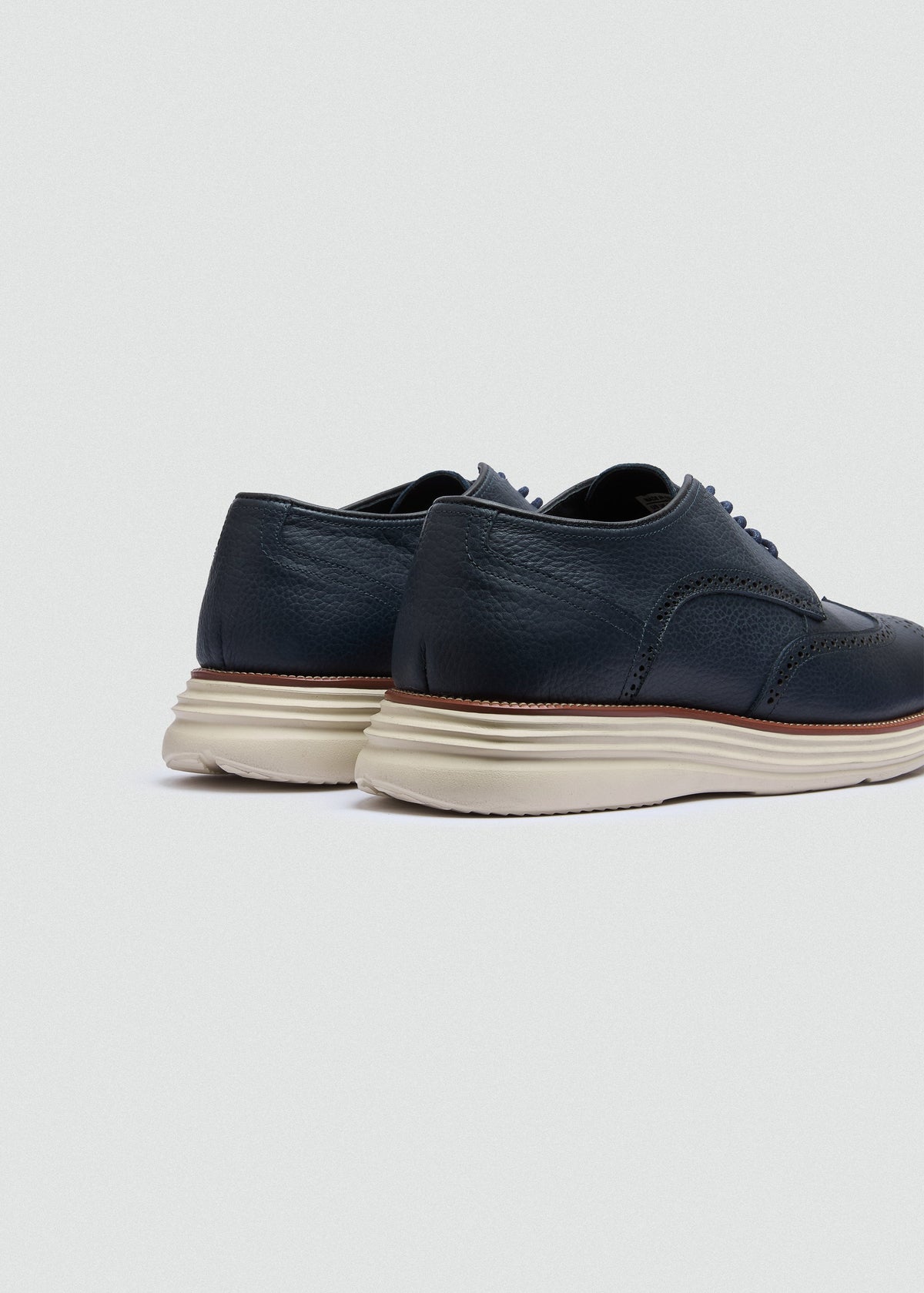 Wingtip Textured Derby — Navy
