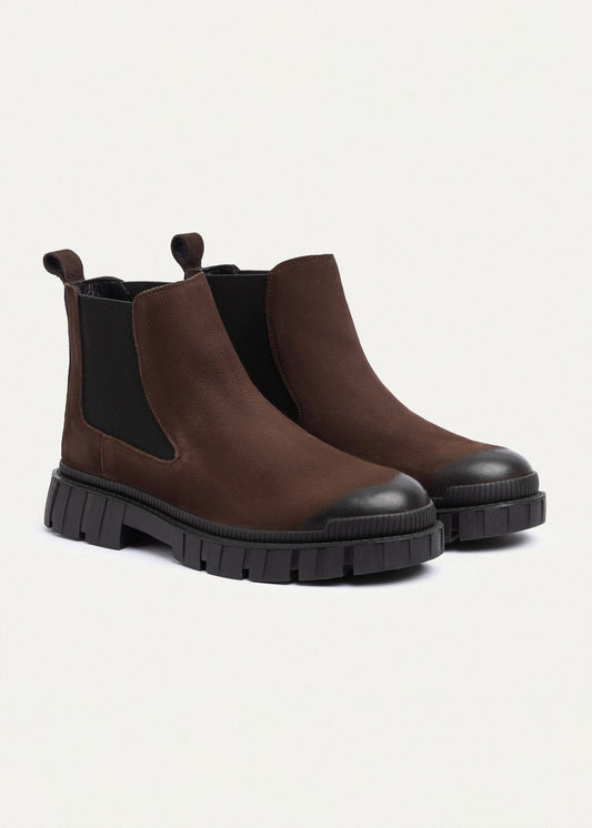 Leather Chelsea Boot II — Brown
