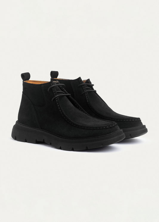 Suede Chukka Boot — Black