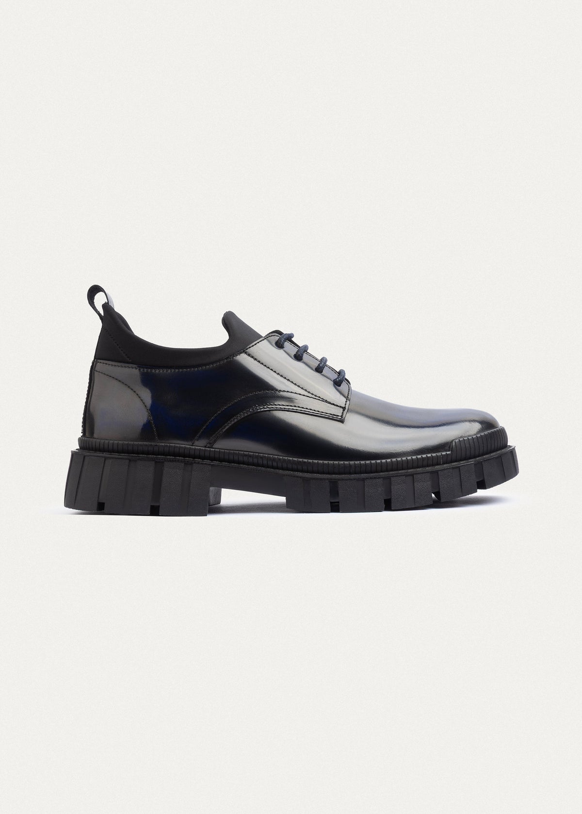 Urban Chunk Lace Shoes Patent Leather — Navy Blue