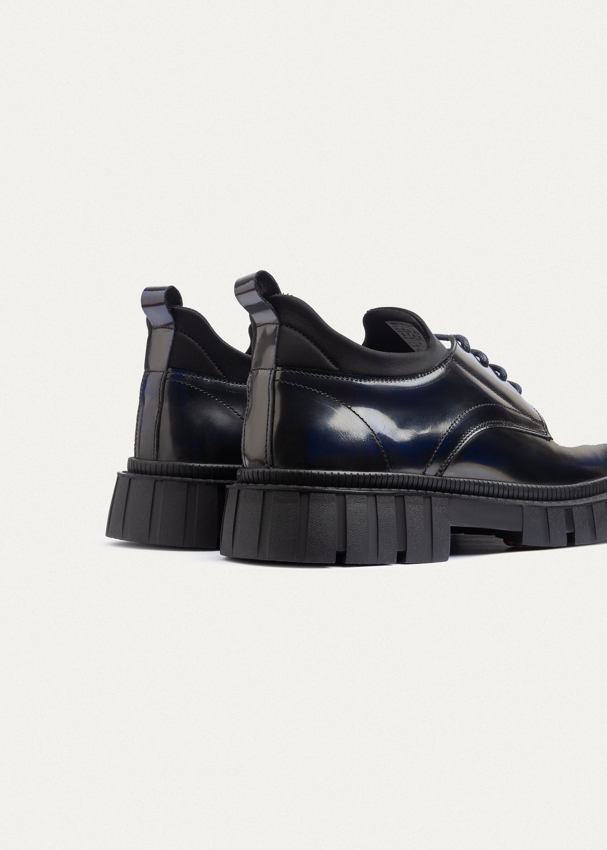 Urban Chunk Lace Shoes Patent Leather — Navy Blue