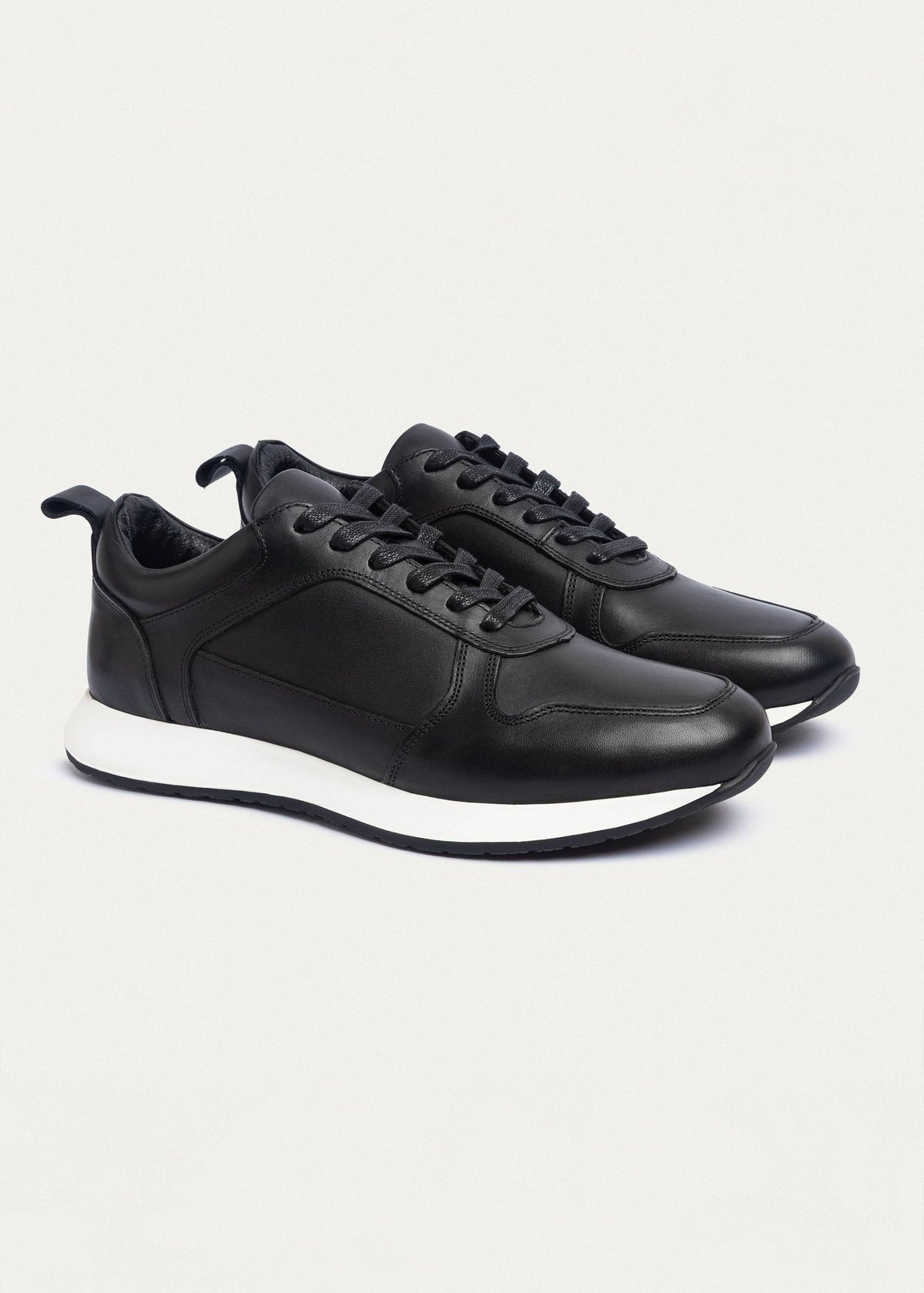 Light Comfort Sneaker — Black