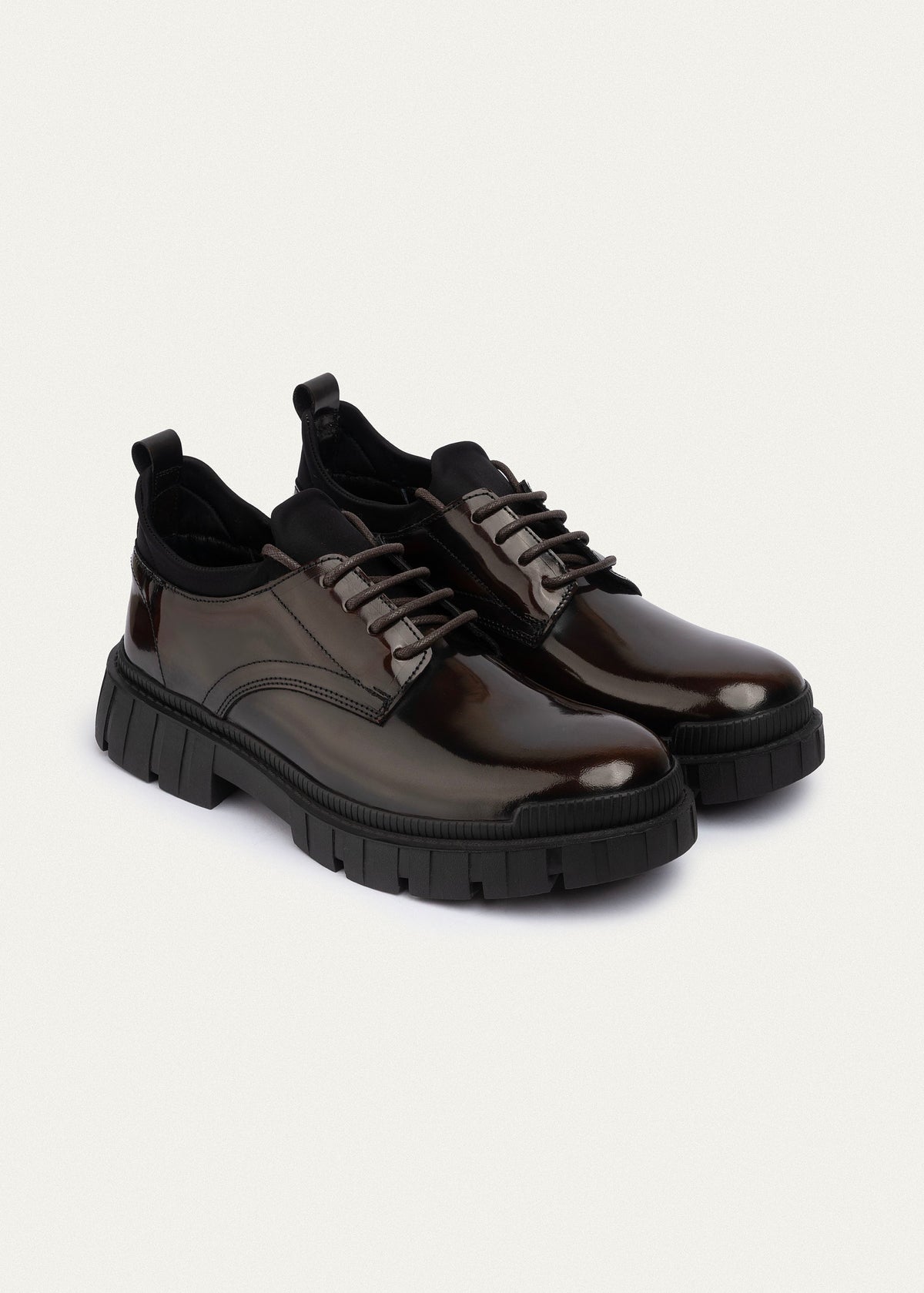 Urban Chunk Lace Shoes Patent Leather — Brown