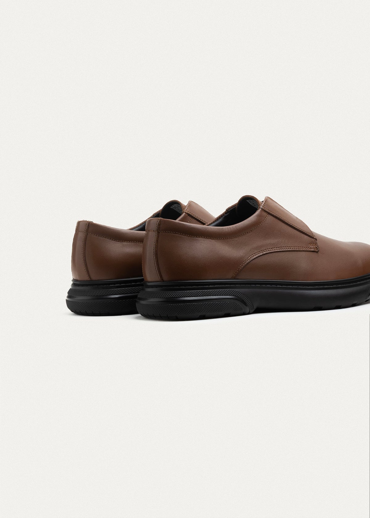 Smooth Leather Elastic Slip-On — Light Brown