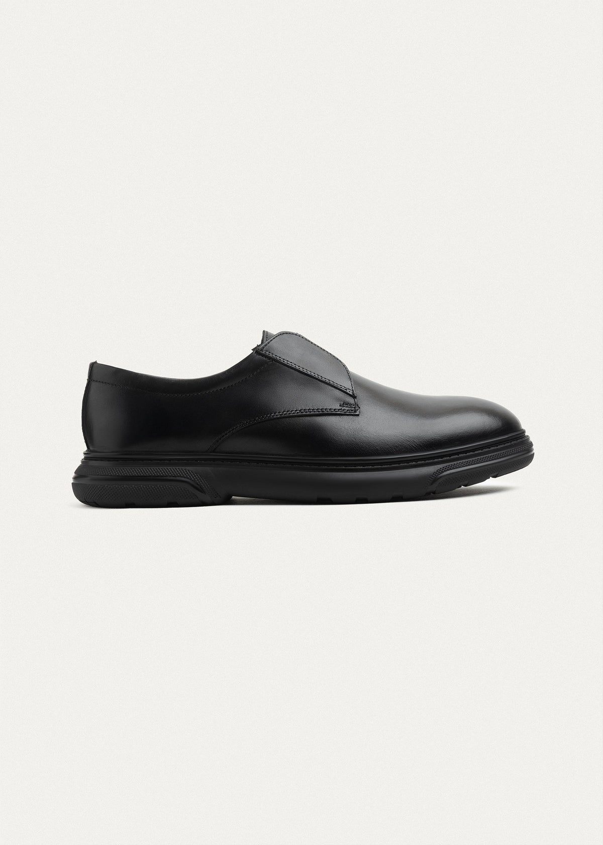 Smooth Leather Elastic Slip-On — Black