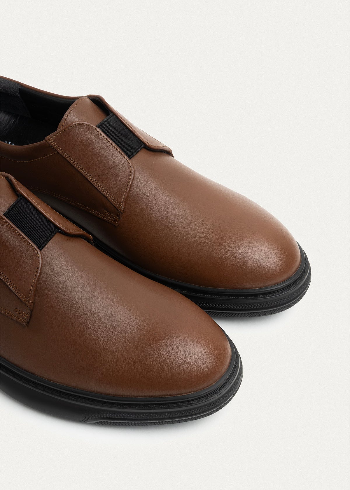 Smooth Leather Elastic Slip-On — Light Brown
