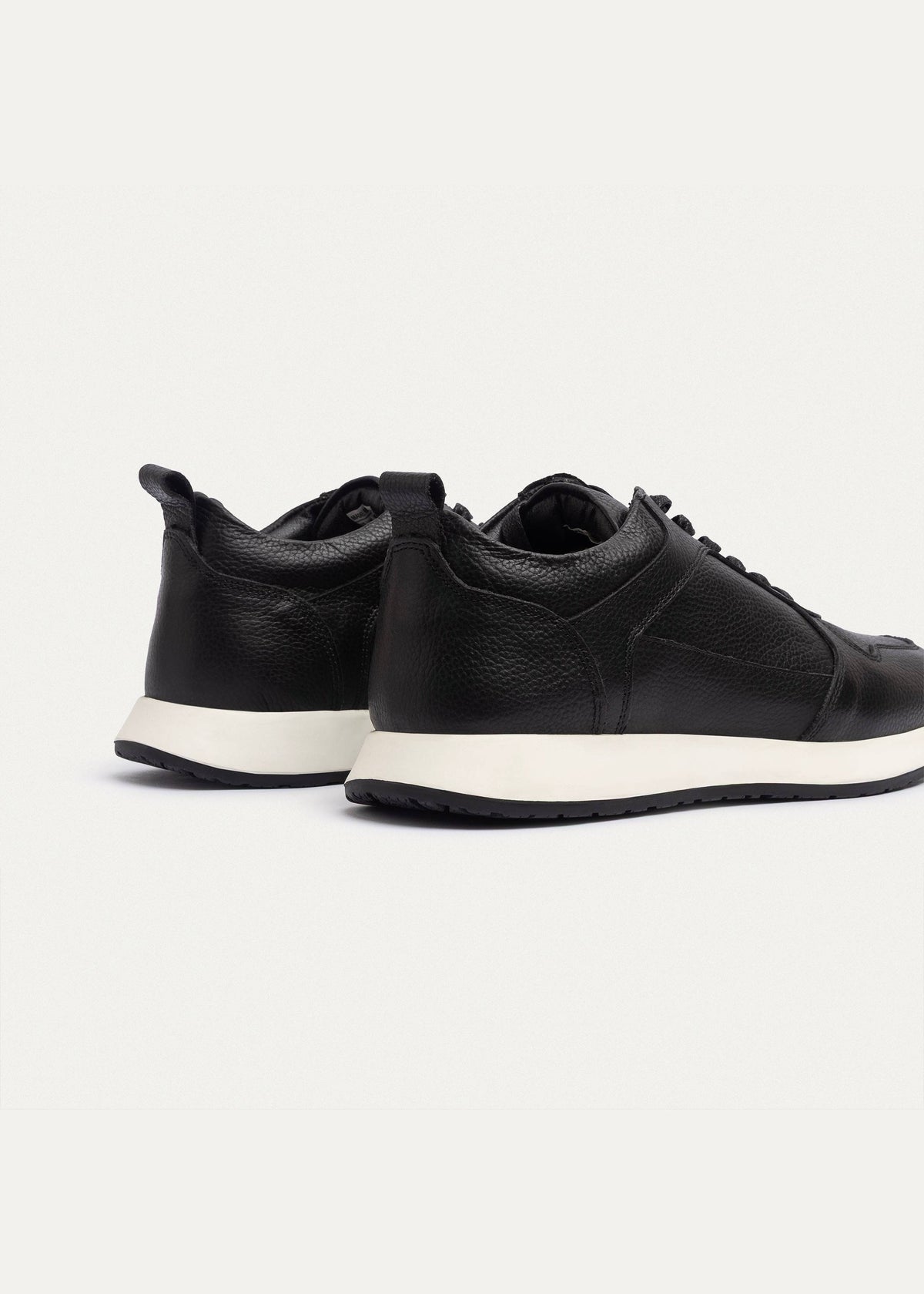 Textured Light Comfort Sneaker II — Black