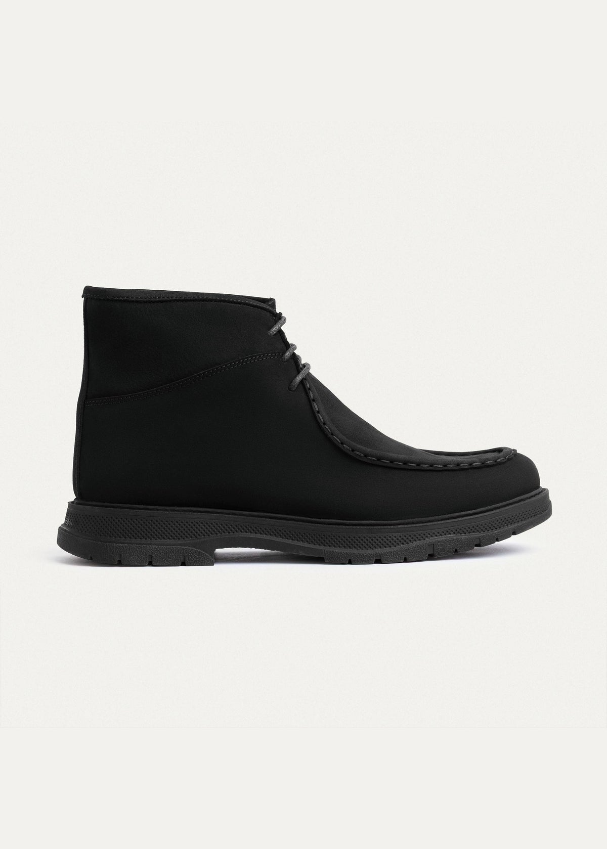Utility Leather Chukka Boot — Black