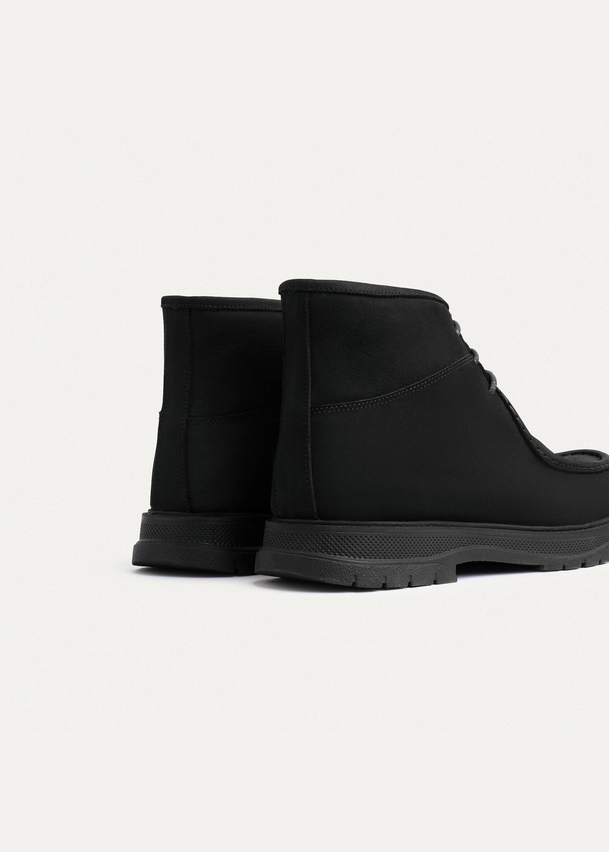 Utility Leather Chukka Boot — Black