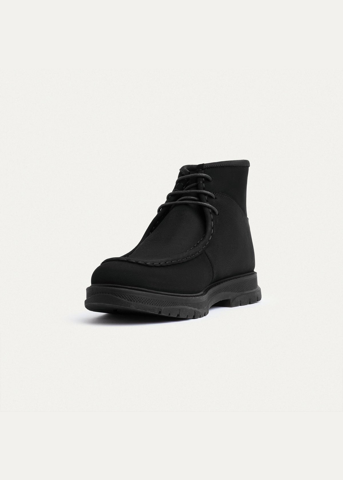 Utility Leather Chukka Boot — Black