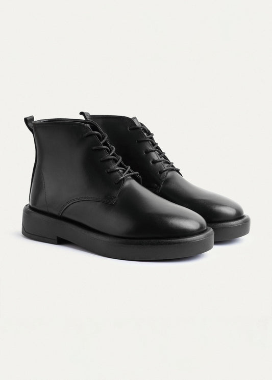 Leather Brogue Chukka Boot III — Black