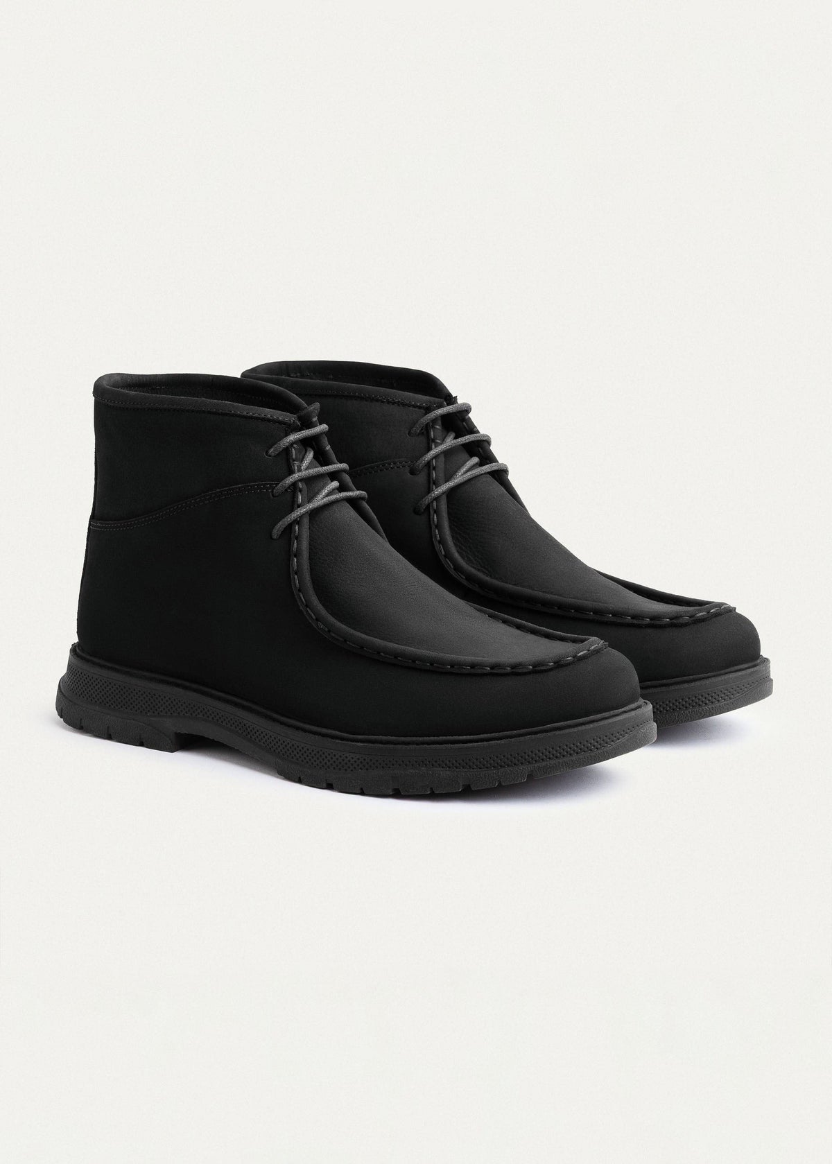 Utility Leather Chukka Boot — Black