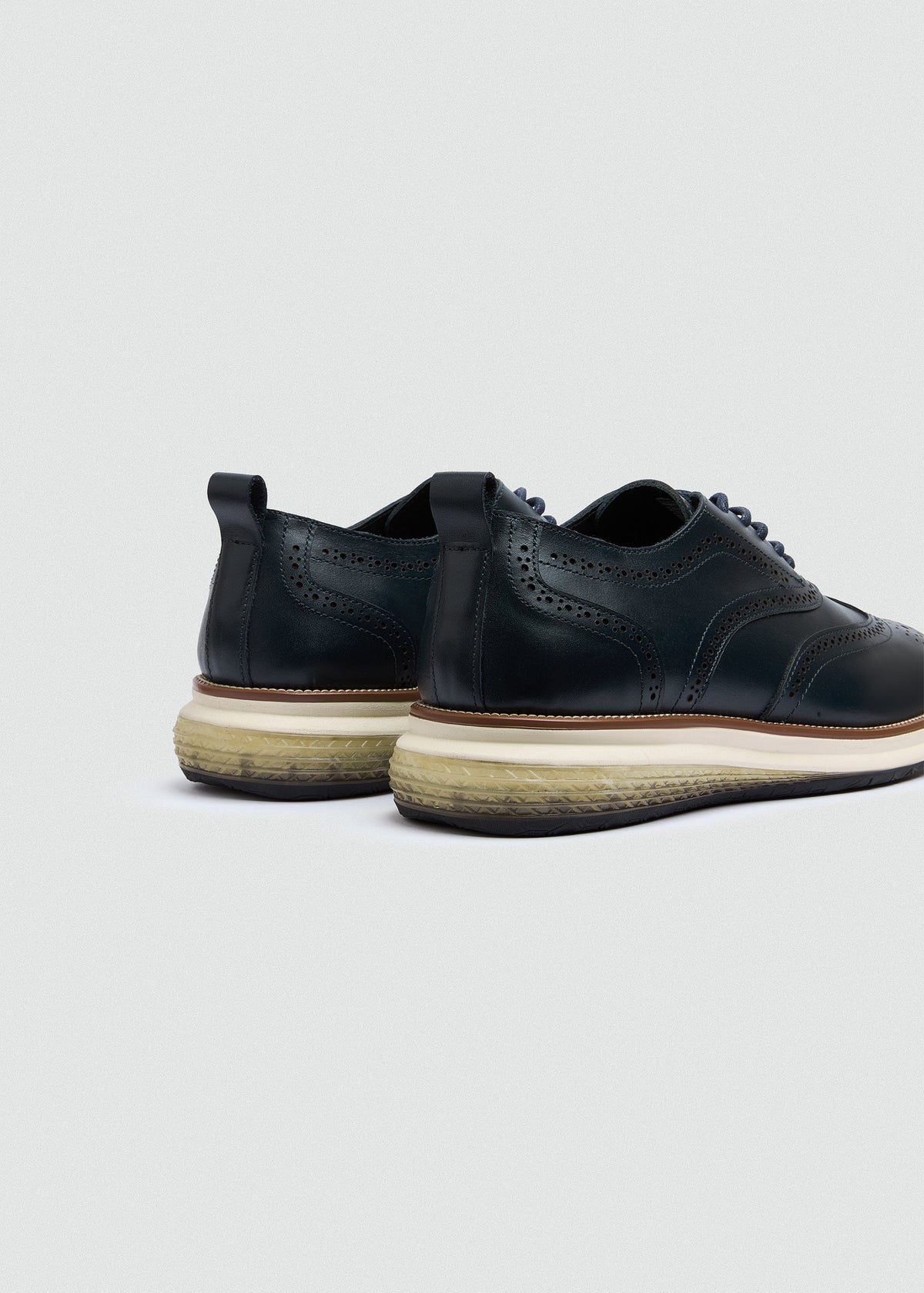Wingtip Leather Lace-Up — Navy Blue